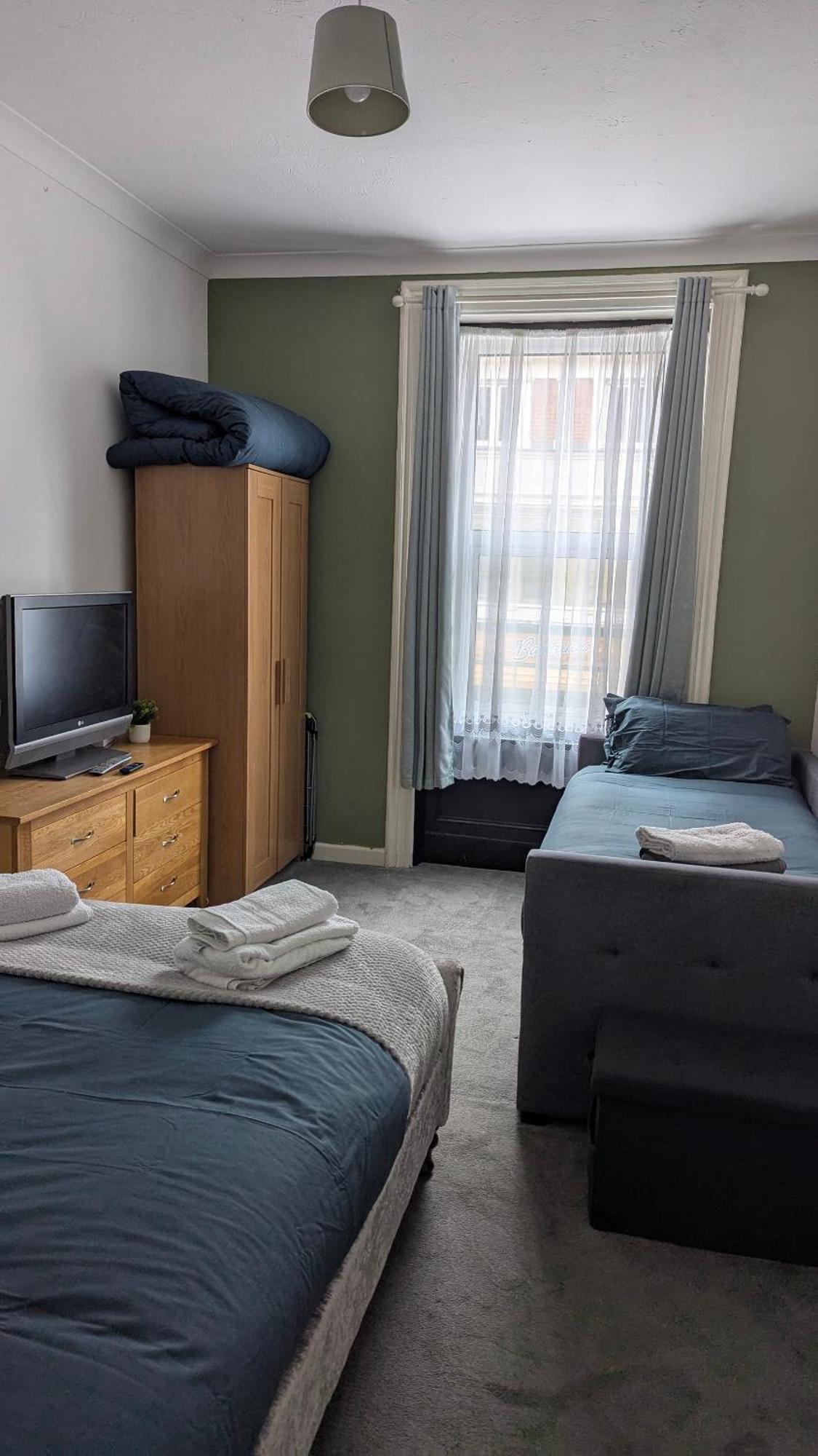 Homely Apartment In The Heart Of Town Centre - Sleeps 6 Bournemouth Exteriör bild